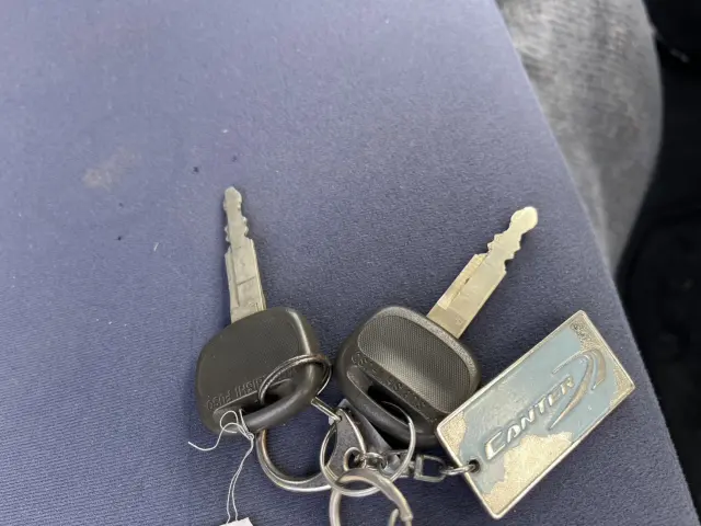 三菱 キャンターガッツ PDG-FD70B(4WD)の写真29