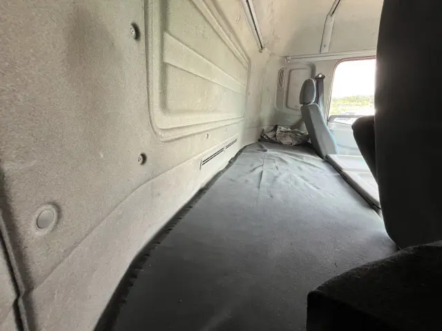 UD クオン ADG-CG4ZA(8x4)の写真31