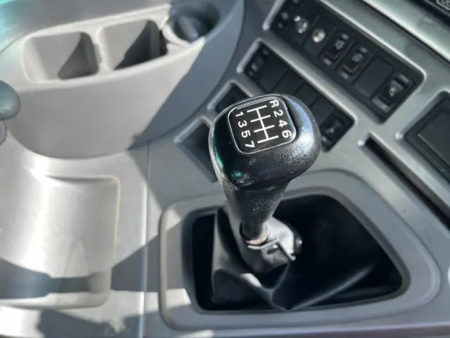 UD クオン ADG-CG4ZA(8x4)の写真36