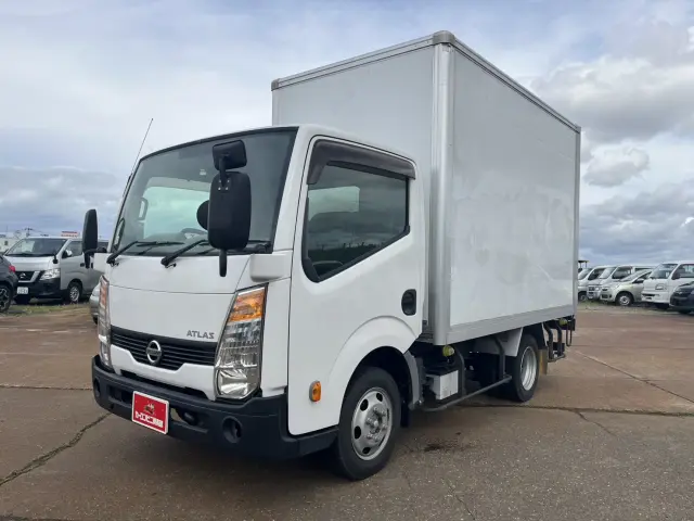 日産 アトラス SDG-SZ5F24(4WD)の写真1