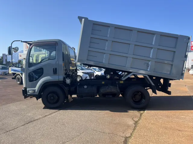いすゞ フォワード TKG-FRR90S1(2WD)の写真8