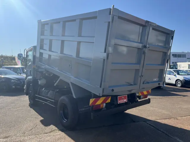 いすゞ フォワード TKG-FRR90S1(2WD)の写真9