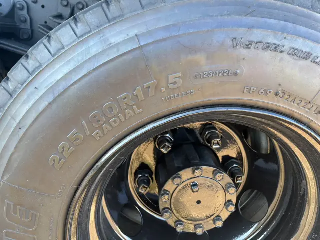 いすゞ フォワード TKG-FRR90S1(2WD)の写真17