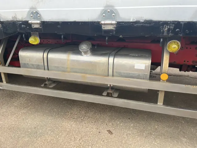 200Lタンク|三菱 ファイター PDG-FK61F(2WD)の写真16