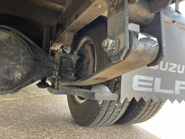 いすゞ エルフ TRG-NJR85A(2WD)の写真14