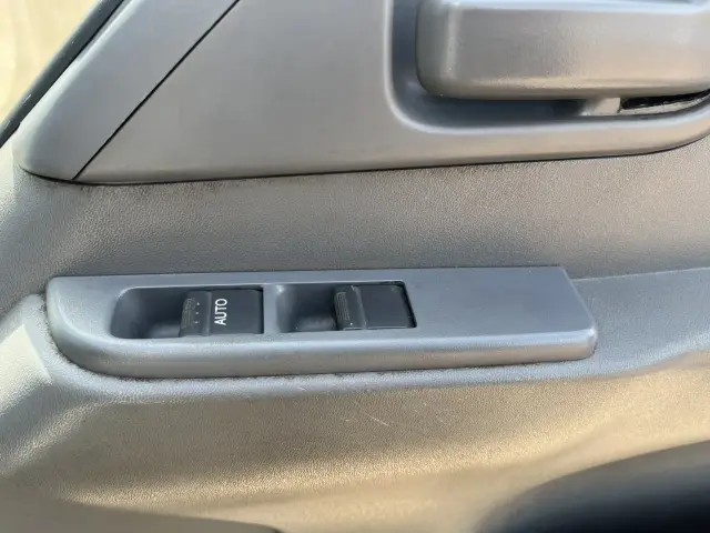 いすゞ エルフ TRG-NJR85A(2WD)の写真26