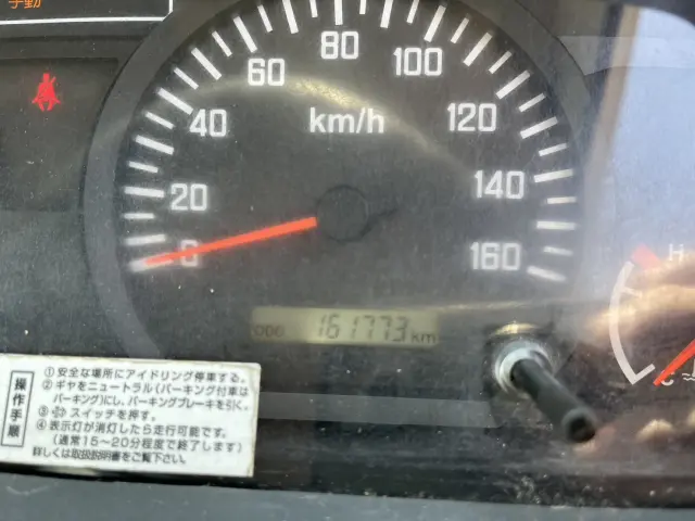 いすゞ エルフ TRG-NJR85A(2WD)の写真27