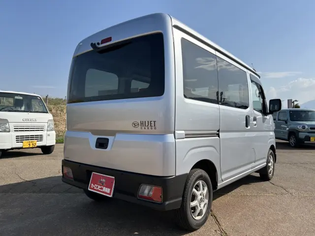 ダイハツ ハイゼットバン 3BD-S710V-ZBDF(4WD)の写真5