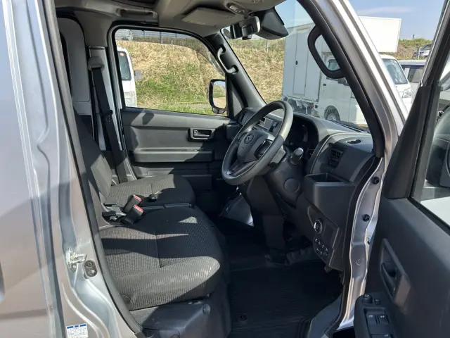 ダイハツ ハイゼットバン 3BD-S710V-ZBDF(4WD)の写真13