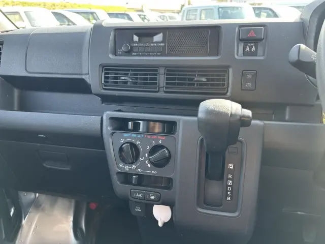 ダイハツ ハイゼットバン 3BD-S710V-ZBDF(4WD)の写真18
