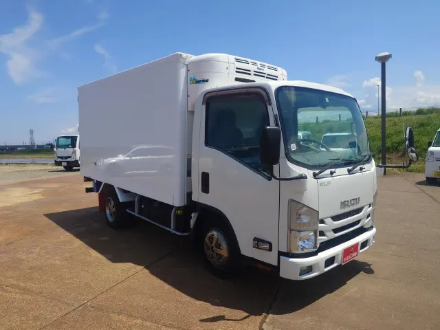 いすゞ エルフ TPG-NMR85N(2WD)の写真3