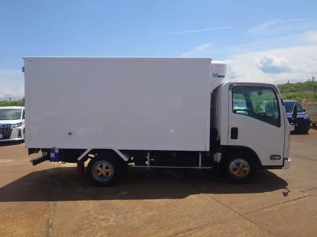 いすゞ エルフ TPG-NMR85N(2WD)の写真4