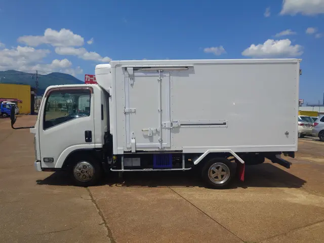いすゞ エルフ TPG-NMR85N(2WD)の写真8