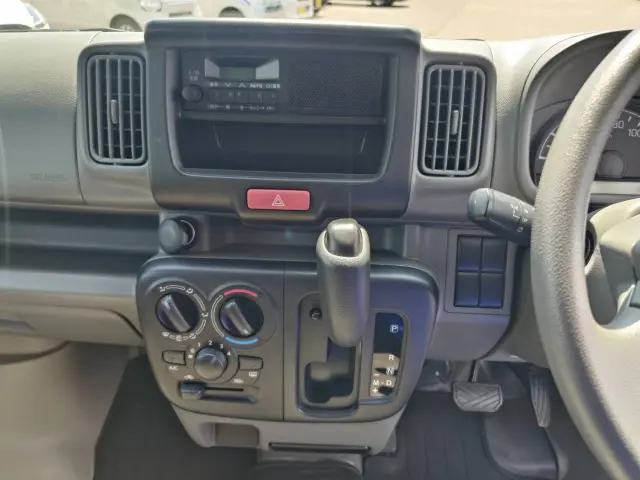 スズキ エブリイ HBD-DA17V(4WD)の写真25