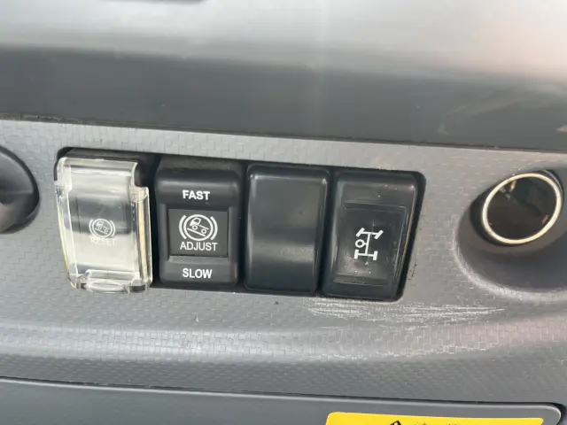 いすゞ フォワード PKG-FSR90S2(2WD)の写真20