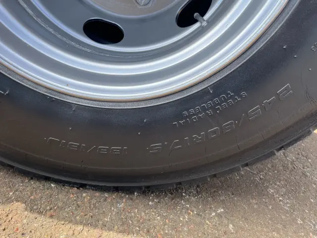 いすゞ フォワード PKG-FSR90S2(2WD)の写真32