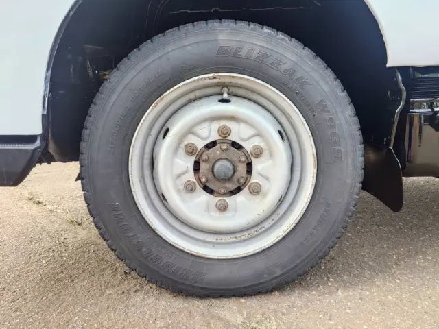三菱 キャンターガッツ TKG-BSZ5F24(4WD)の写真11