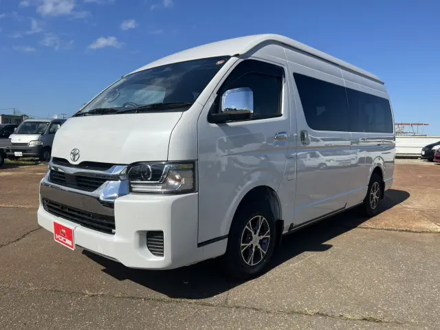 トヨタ ハイエース 3BA-TRH229W(4WD)の写真1