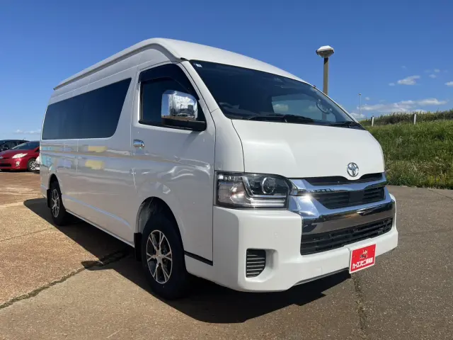 トヨタ ハイエース 3BA-TRH229W(4WD)の写真3