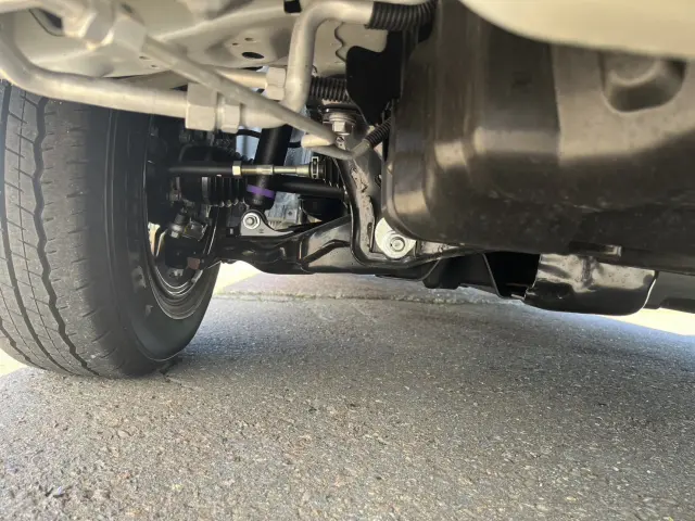 トヨタ ハイエース 3BA-TRH229W(4WD)の写真11