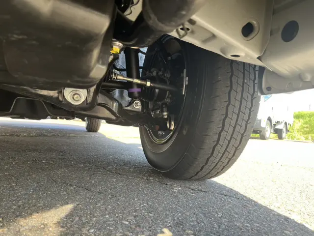 トヨタ ハイエース 3BA-TRH229W(4WD)の写真12