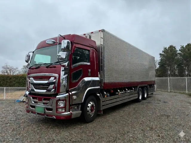 いすゞ ギガ QPG-CYL77BA(6x2)の写真3