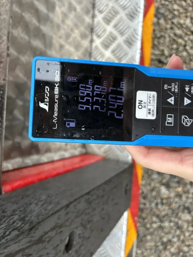 いすゞ ギガ QPG-CYL77BA(6x2)の写真11