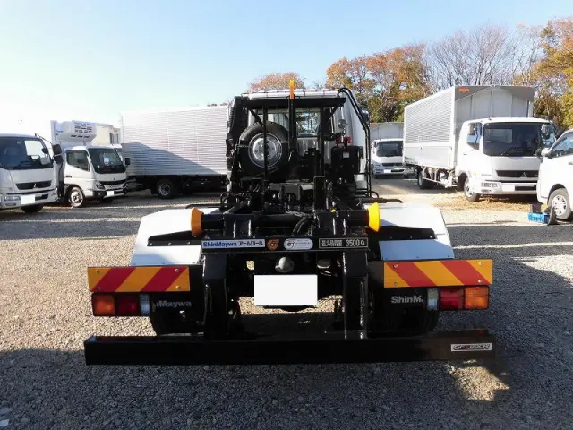 三菱 ファイター 2KG-FK72F(2WD)の写真3