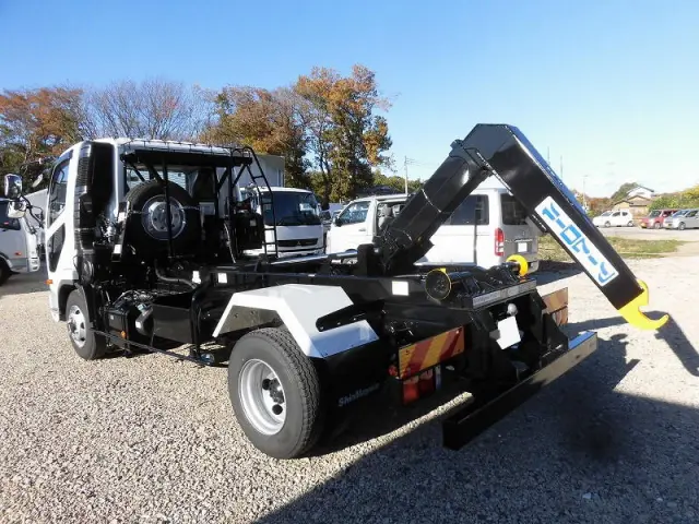 三菱 ファイター 2KG-FK72F(2WD)の写真4