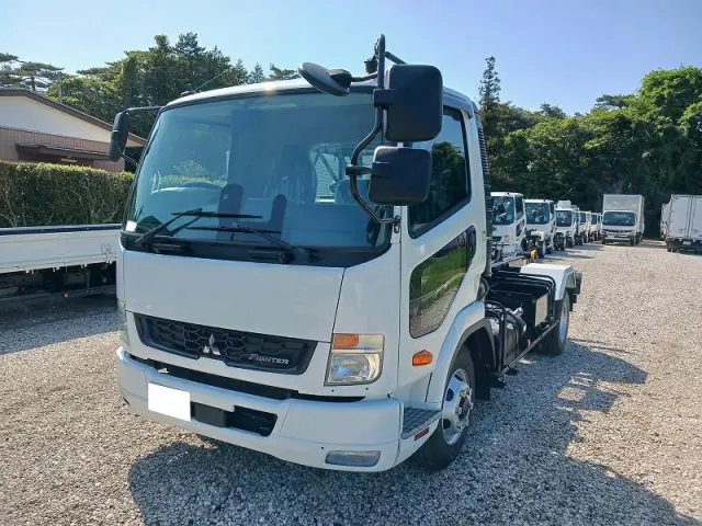 三菱 ファイター 2KG-FK72F(2WD)の写真1