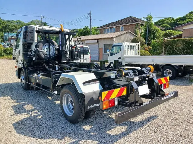 三菱 ファイター 2KG-FK72F(2WD)の写真4