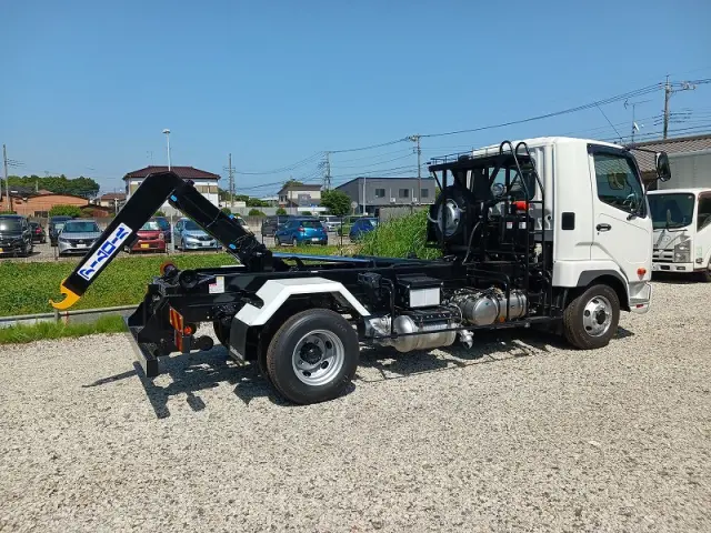 三菱 ファイター 2KG-FK72F(2WD)の写真5