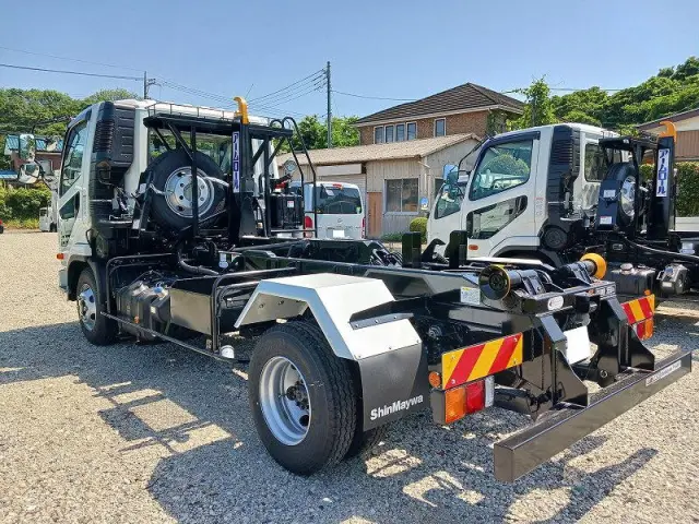 三菱 ファイター 2KG-FK72F(2WD)の写真4