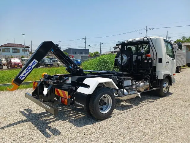 三菱 ファイター 2KG-FK72F(2WD)の写真5