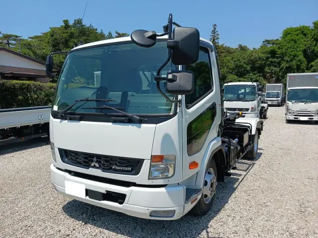 三菱 ファイター 2KG-FK72F(2WD)の写真1