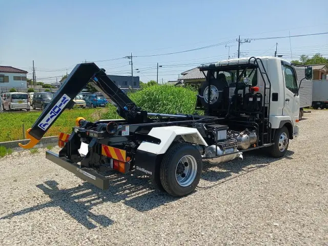三菱 ファイター 2KG-FK72F(2WD)の写真5