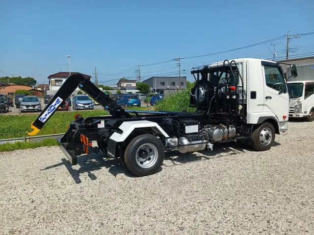 三菱 ファイター 2KG-FK72F(2WD)の写真5