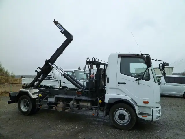 三菱 ファイター QKG-FK72FZ(2WD)の写真6