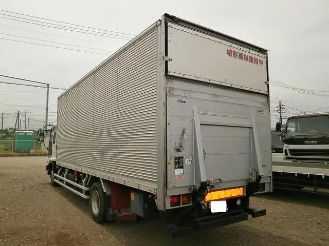 いすゞ フォワード KK-FRR34L4(2WD)の写真2