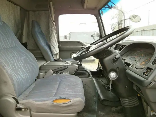 いすゞ フォワード KK-FRR34L4(2WD)の写真7