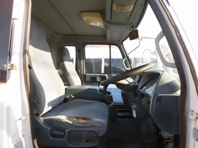 UD コンドル KK-MK25A(2WD)の写真7