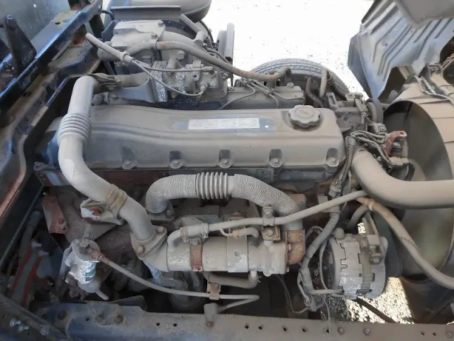 UD コンドル KK-MK25A(2WD)の写真8