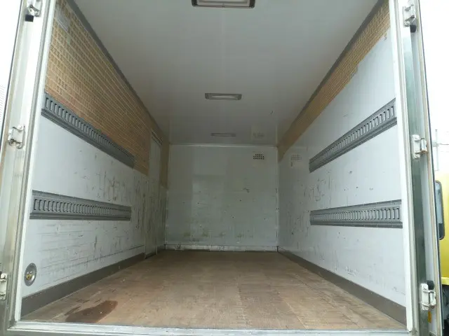 いすゞ エルフ PA-NPR81N(2WD)の写真3