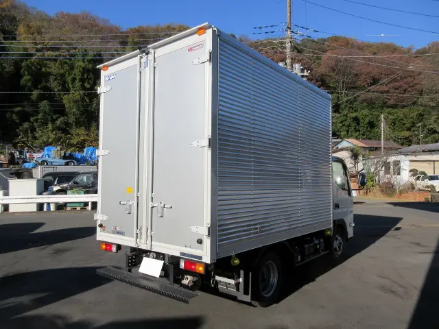 三菱 キャンター 2RG-FBA20(2WD)の写真2