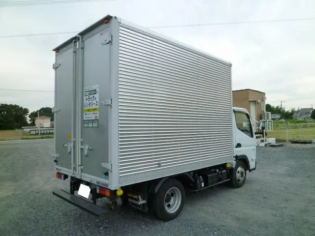 三菱 キャンター 2RG-FBA20(2WD)の写真2