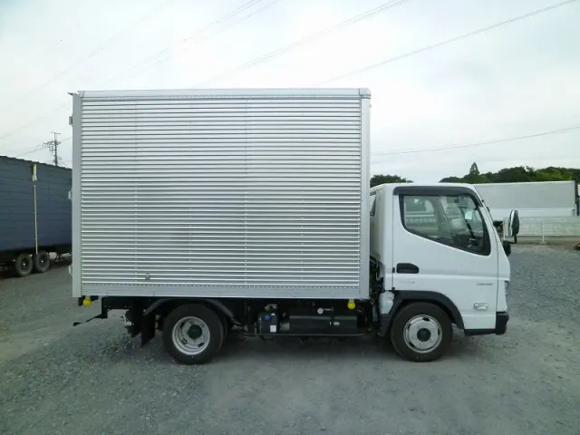 三菱 キャンター 2RG-FBA20(2WD)の写真9