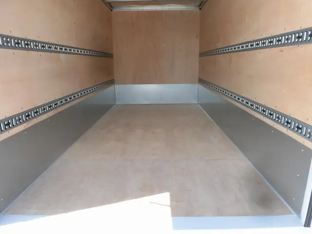 三菱 キャンター 2PG-FEB80(2WD)の写真3