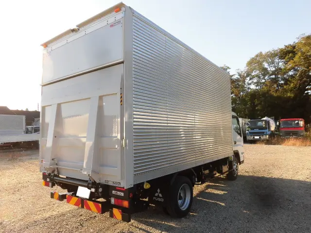 三菱 キャンター 2PG-FEB80(2WD)の写真2