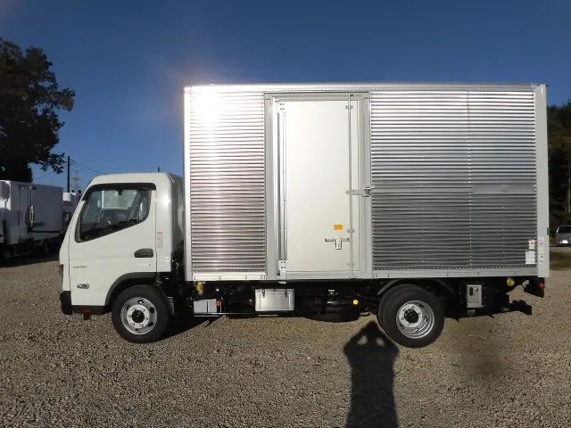 三菱 キャンター 2PG-FEB80(2WD)の写真6