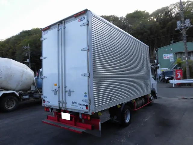 いすゞ エルフ TRG-NLR85AN(2WD)の写真2